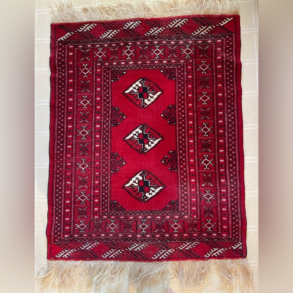 Persian Rug Luxurious - Picture 4 of 4